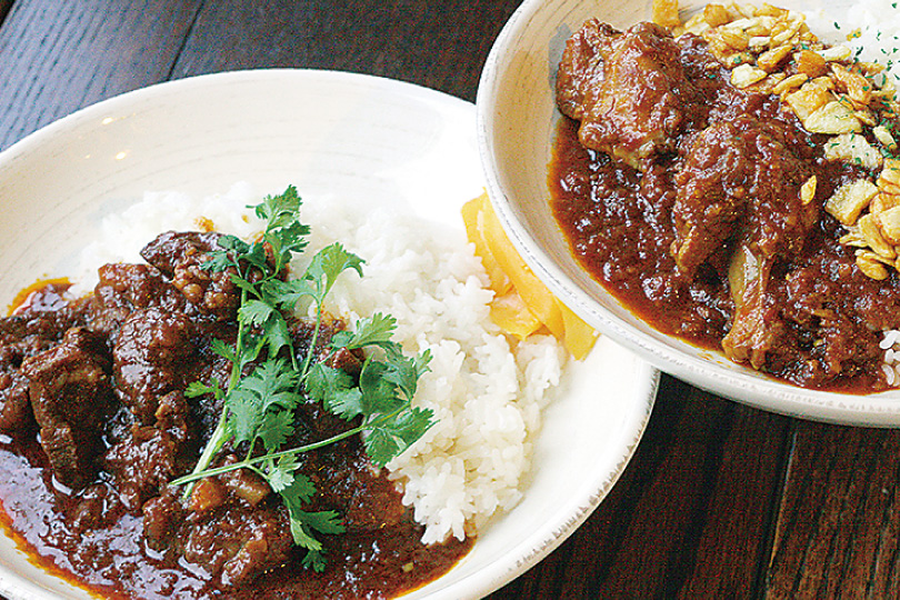 ラムカレー　バターチキンカレー　各800円